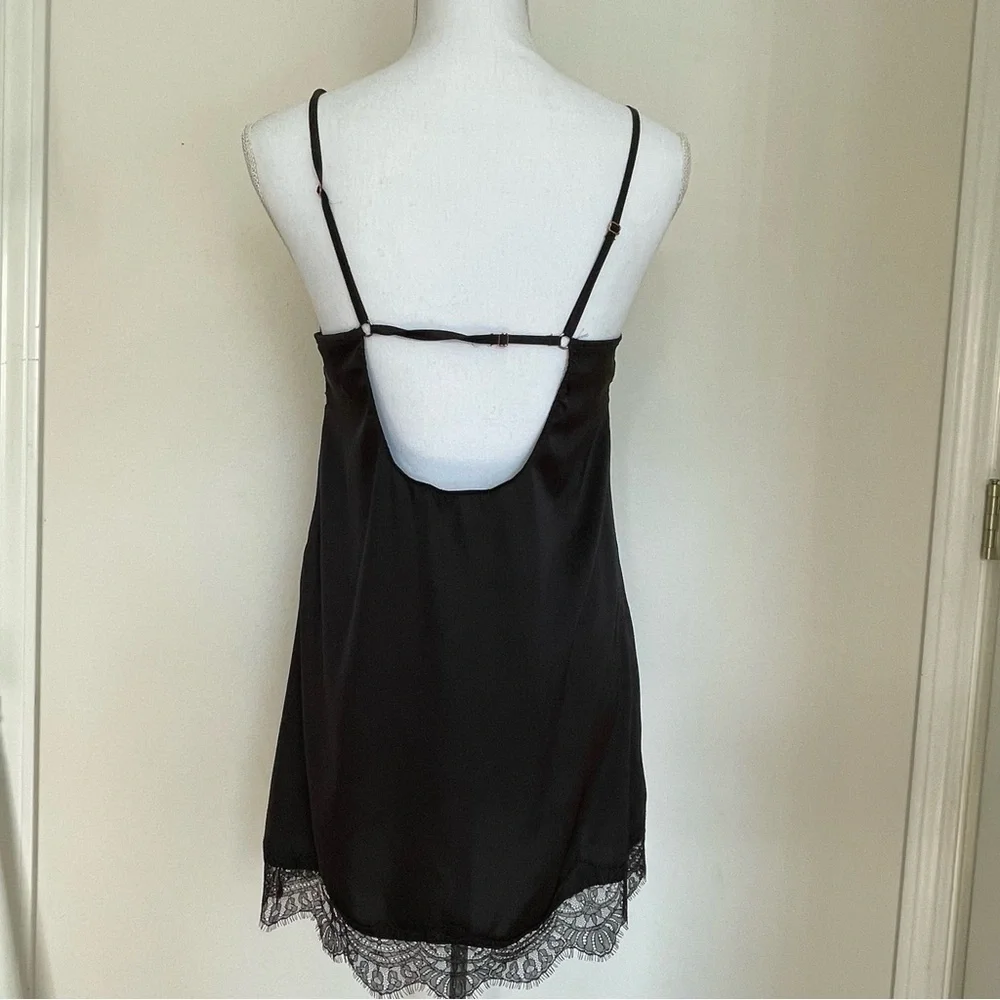 Sofia Intimates Camisole by Sofia Vergara Womens  Small‎ Black Smooth Lace
